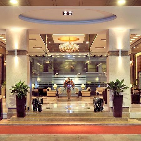 Fortune Jp Palace, Mysore - Member Itc Hotels' Group Eksteriør billede Lobby