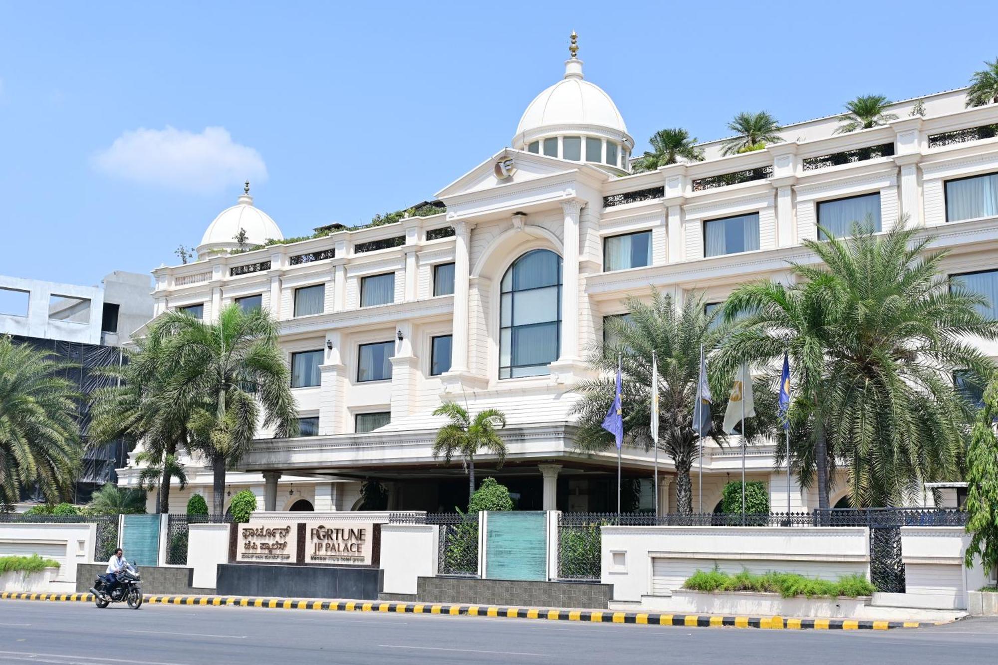 Fortune Jp Palace, Mysore - Member Itc Hotels' Group Eksteriør billede Diamond Island Hotel