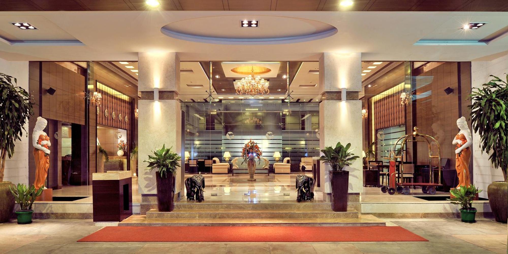 Fortune Jp Palace, Mysore - Member Itc Hotels' Group Eksteriør billede Lobby