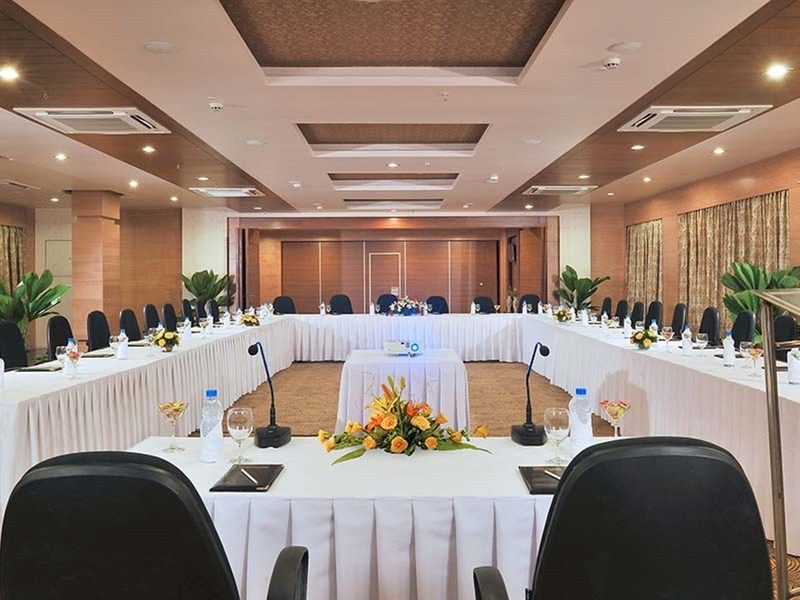 Fortune Jp Palace, Mysore - Member Itc Hotels' Group Eksteriør billede The meeting room of the ASEAN Secretariat