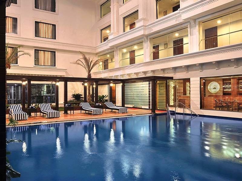 Fortune Jp Palace, Mysore - Member Itc Hotels' Group Eksteriør billede The pool at the hotel