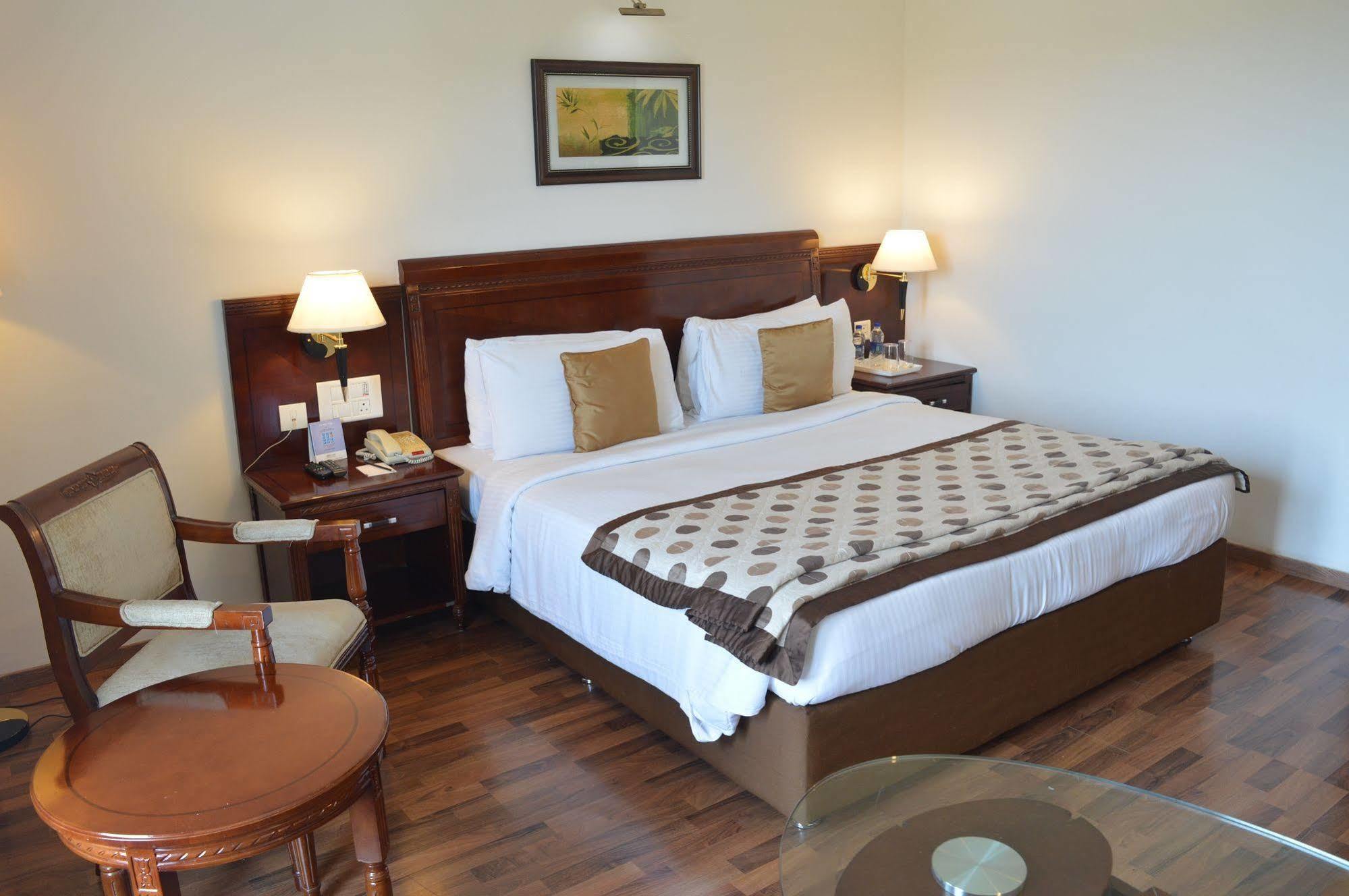 Fortune Jp Palace, Mysore - Member Itc Hotels' Group Eksteriør billede A room at the Taj Bengal